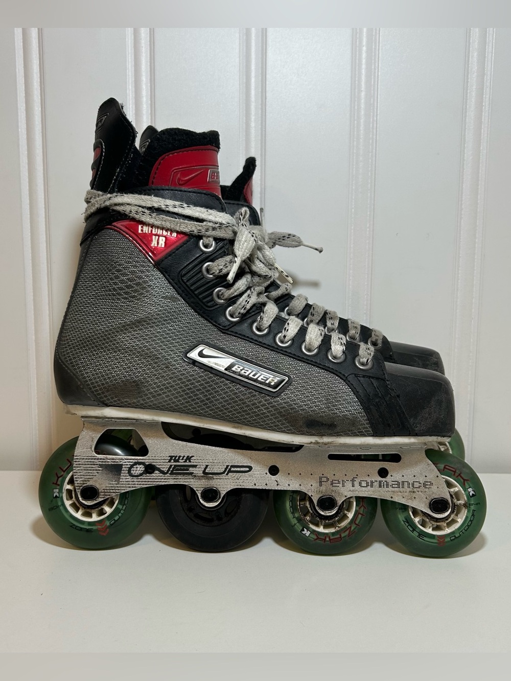 Nike Bauer Black, Gray & Red roller Inline Hockey Skates